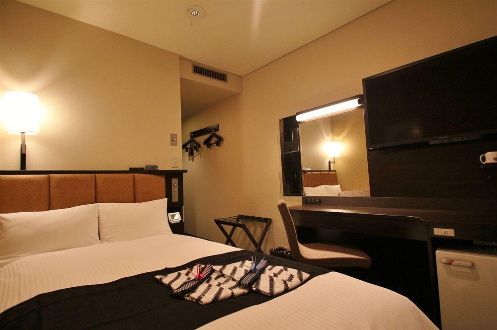 Apa Hotel Hiroshima Ekimae Exterior photo
