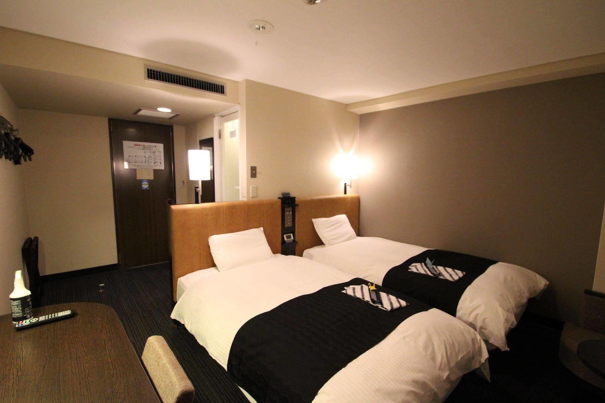 Apa Hotel Hiroshima Ekimae Exterior photo
